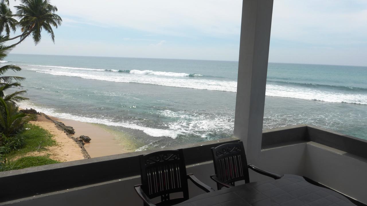 Ocean Reef Hotel Хіккадува Екстер'єр фото