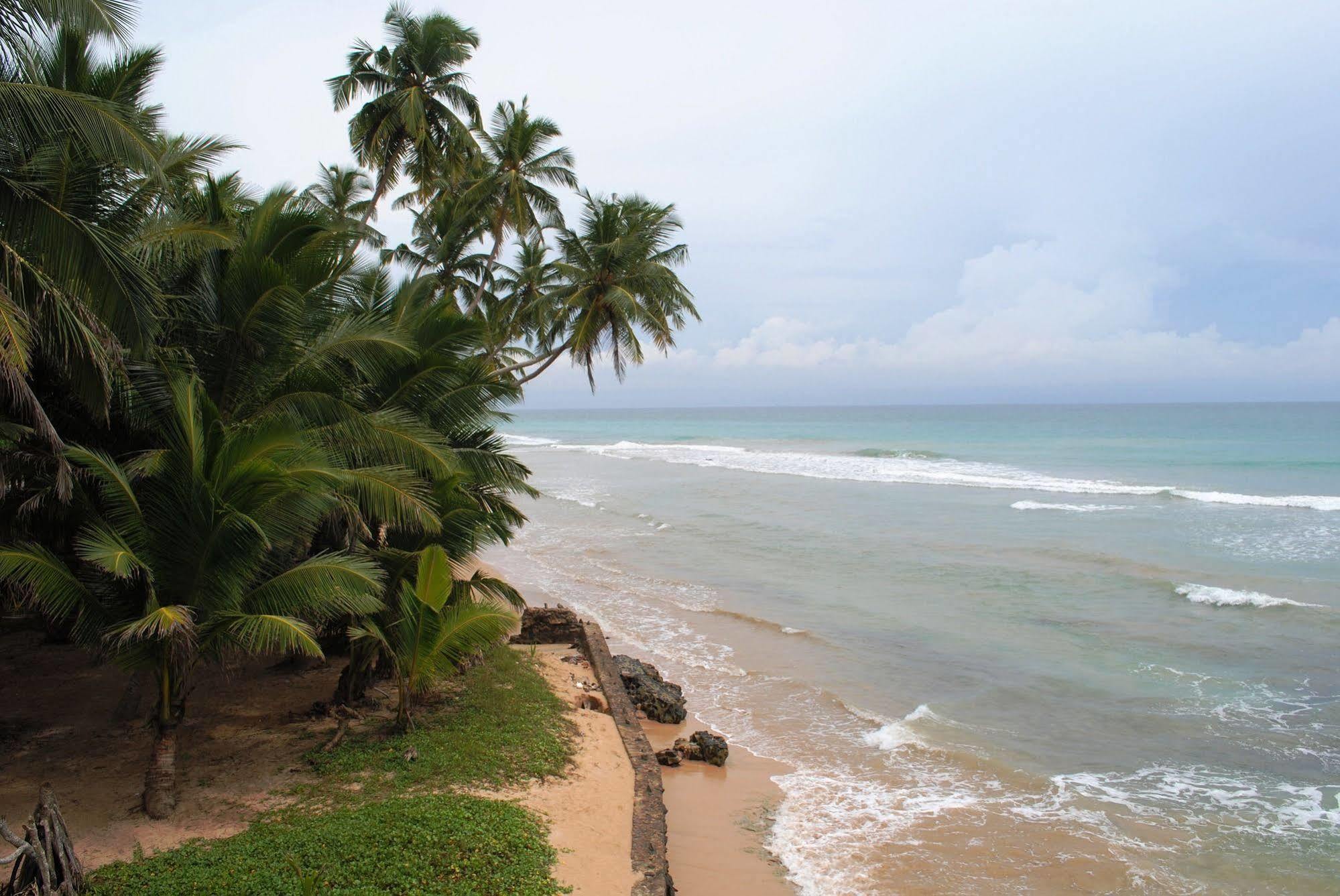 Ocean Reef Hotel Хіккадува Екстер'єр фото